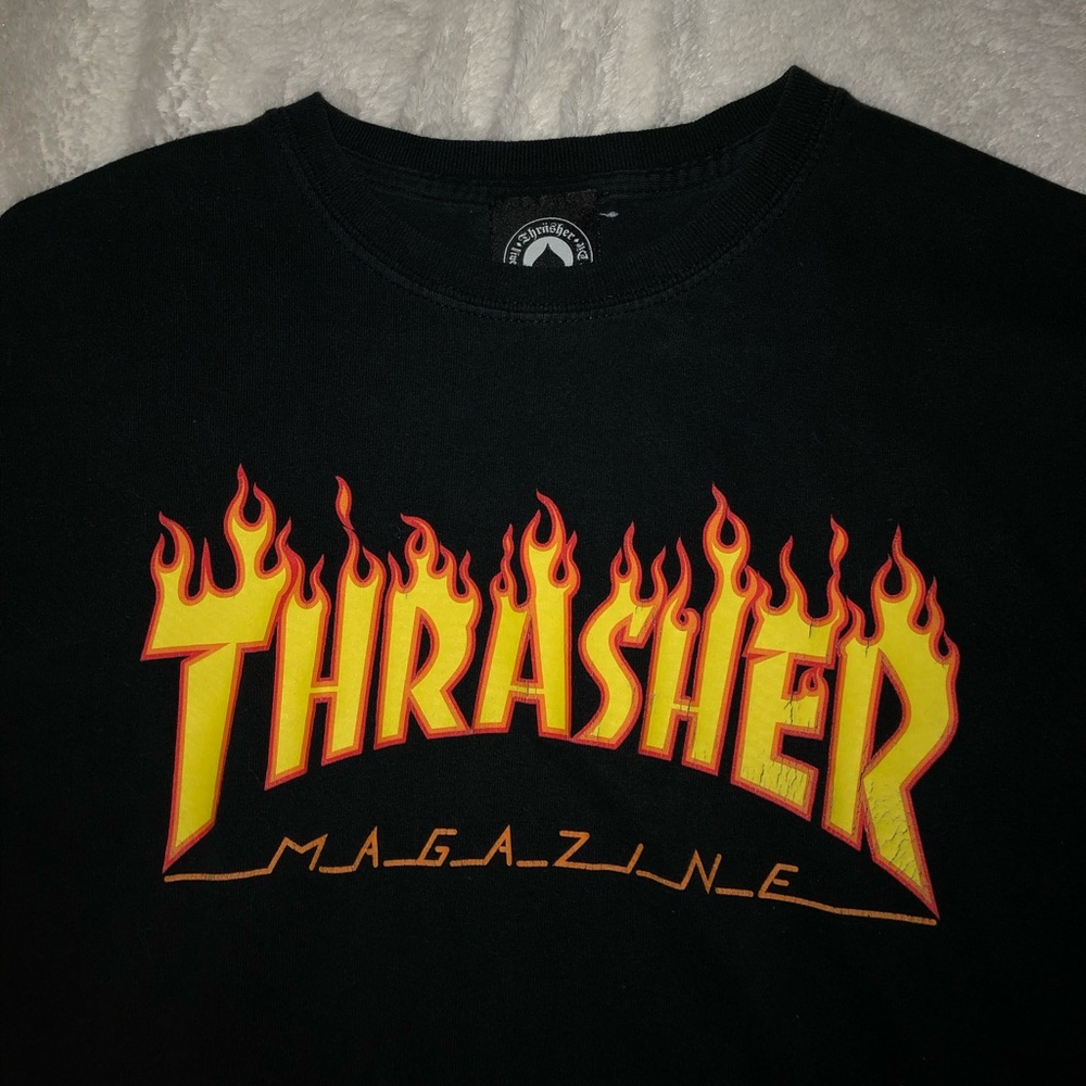 thrasher 🖤 magazine flame t-shirt zumiez